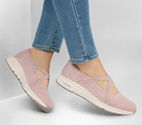 Martha Stewart: Arch Fit Living - Meadow Walks