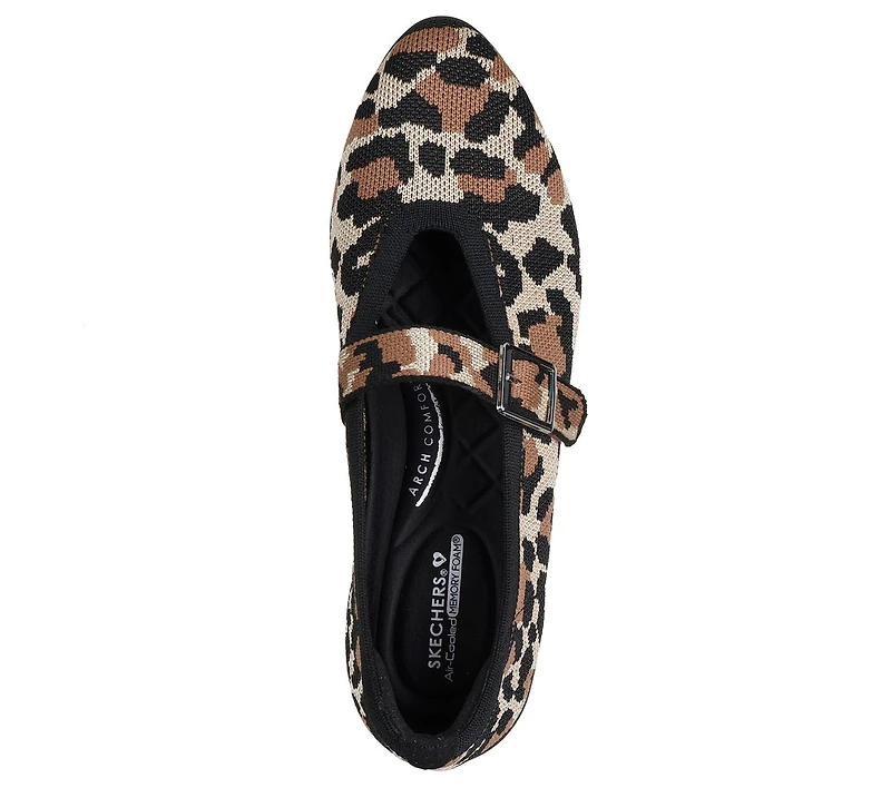 Cleo Walk - Runway Hit