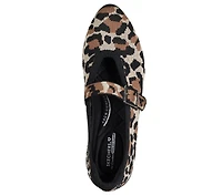 Cleo Walk - Runway Hit