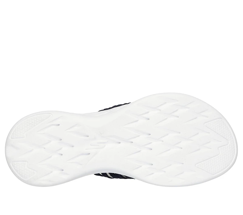 Skechers On the GO 600