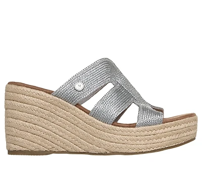 Martha Stewart: Iris - Unstoppable