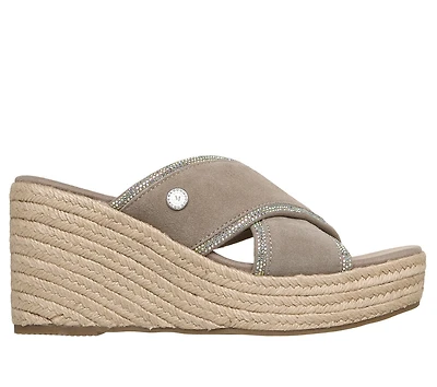 Martha Stewart: Iris - Elegant