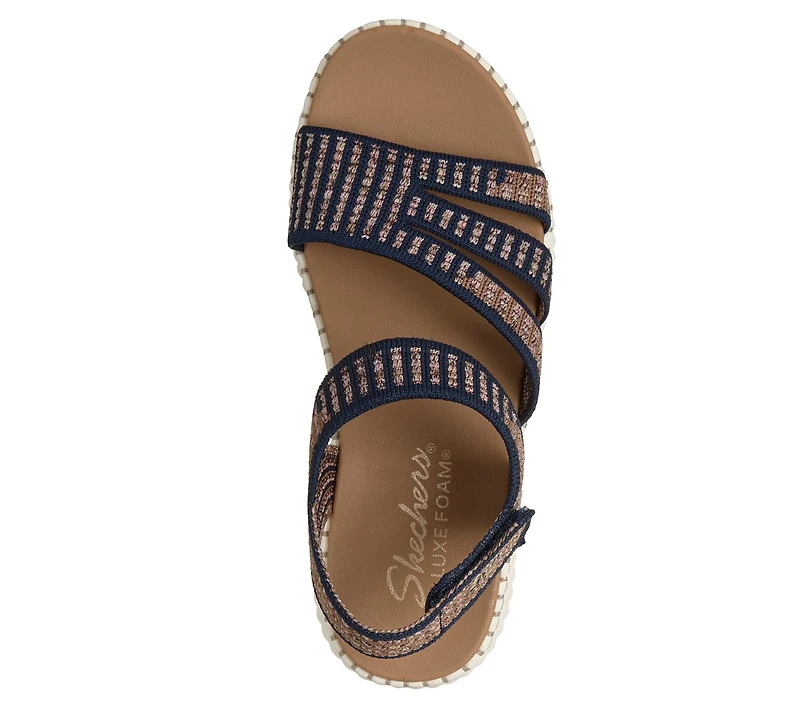 Wilshire Blvd - Breezy Walk