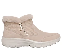 Relaxed Fit: Easy Going - Gentle Fall