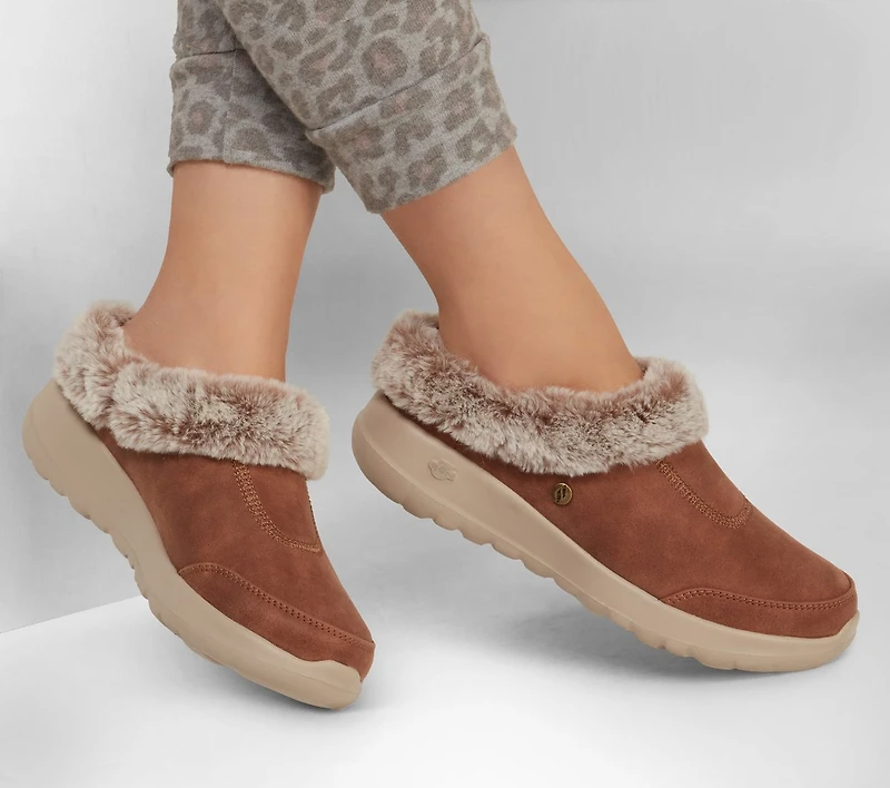 Skechers GO Lounge: On-the-GO Joy - Gratify