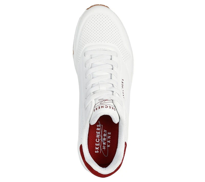 Harry Kane - Off Pitch Collection: UNO Air