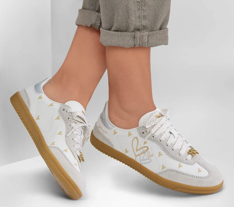 JGoldcrown: Hotshot - Paint The Town