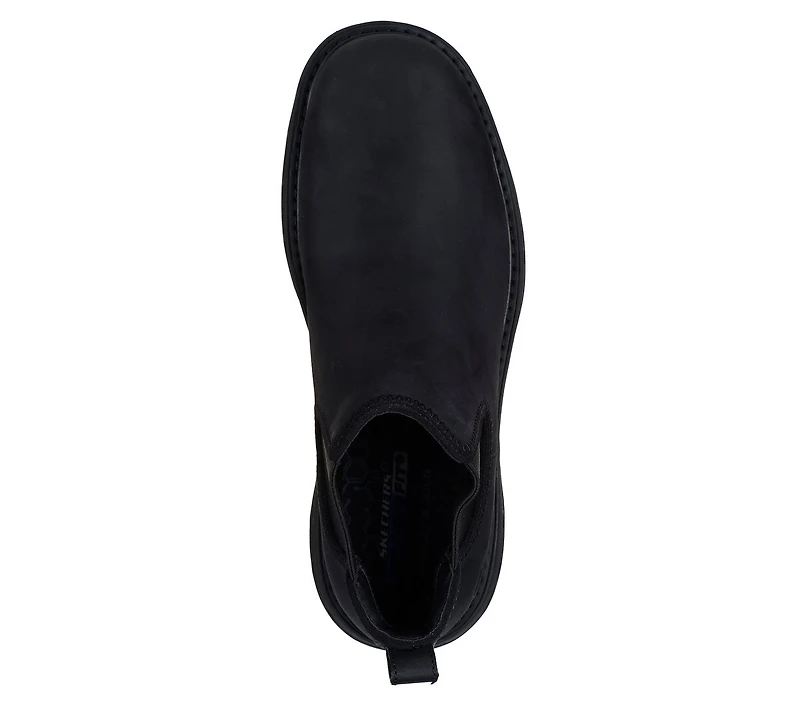 Relaxed Fit: Lockett