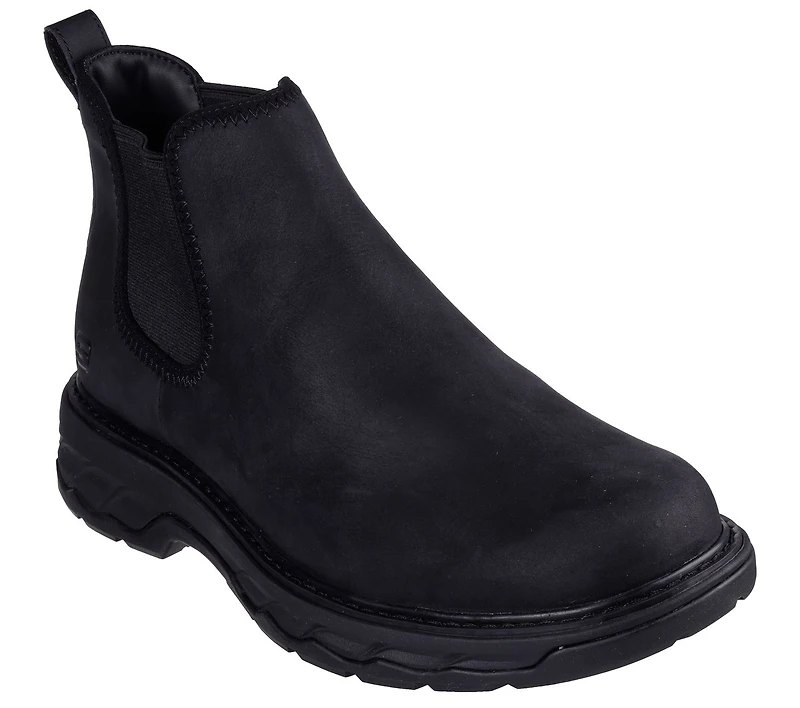 Relaxed Fit: Lockett