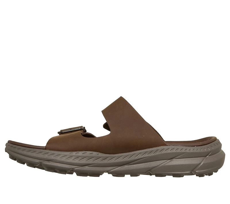 Relaxed Fit: Delano Sandal