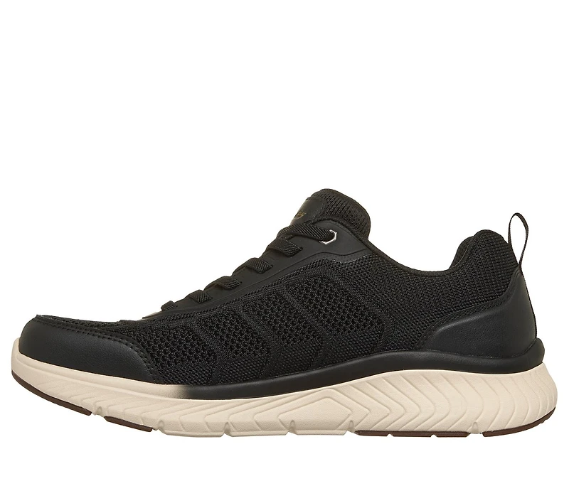 Relaxed Fit: Arch Fit Crosser