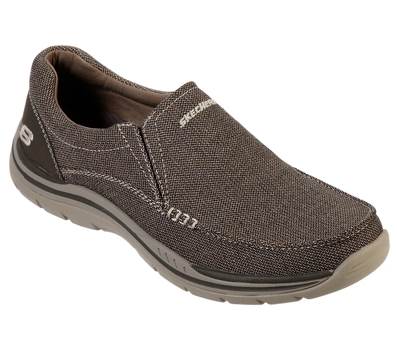 Relaxed Fit: Expected - Avillo