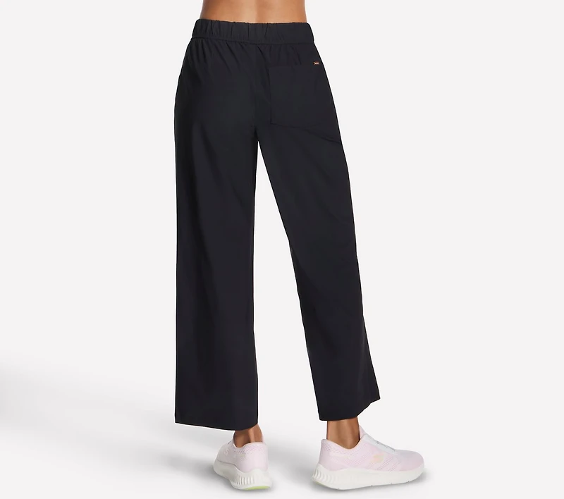 Skechers Slip-ins Destination Crop Pant
