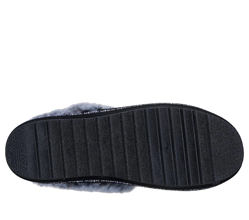 Skechers Slip-ins: BOBS Cozy Kiss
