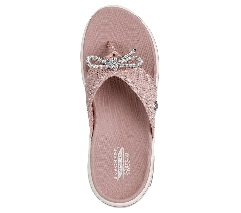 Martha Stewart: GO WALK Arch Fit 2.0 Sandal