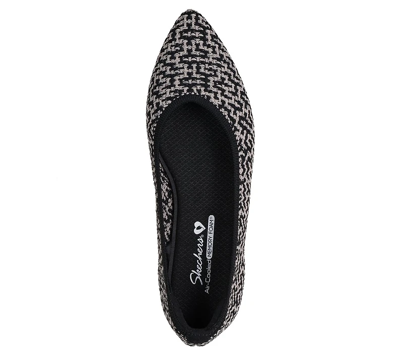 Cleo Point - Chic Allure