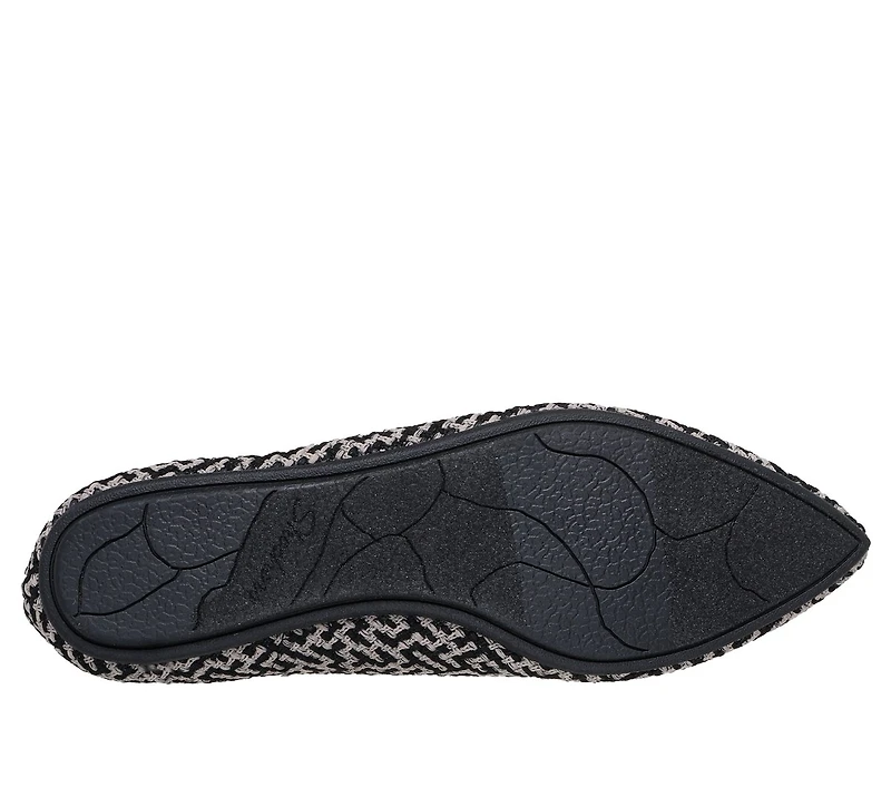 Cleo Point - Chic Allure