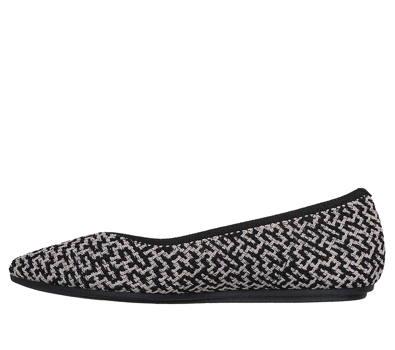 Cleo Point - Chic Allure