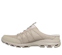 Relaxed Fit: Glide-Step Comfort