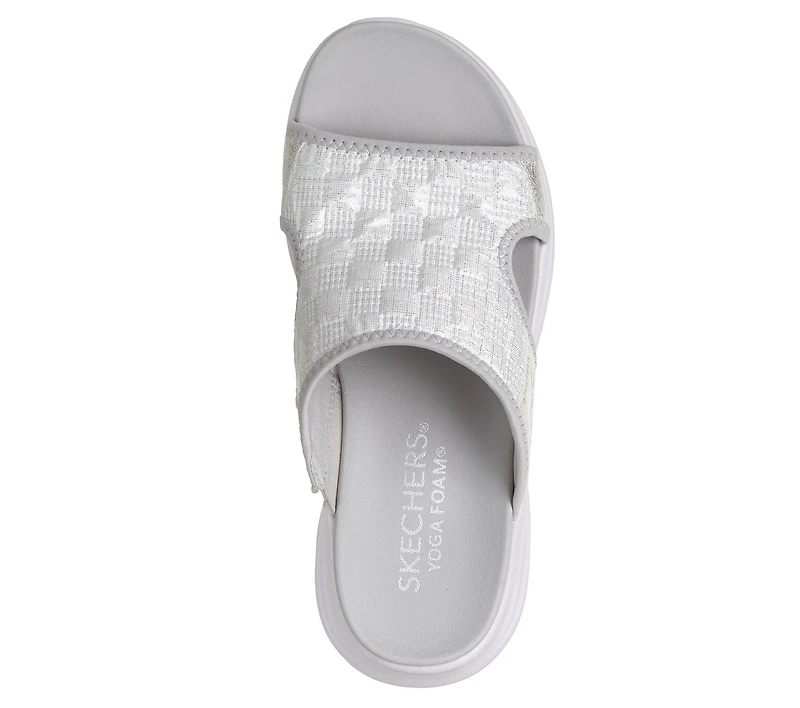Contour Foam Sandal