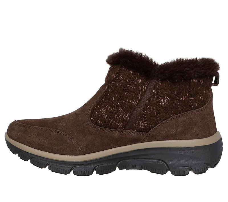 Relaxed Fit: Easy Going - Cozy Inn