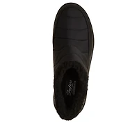 Skechers Slip-ins: Cozy Escape