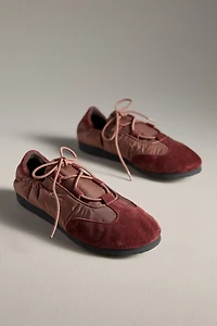 Naguisa Raluca Lace-Up Scrunch Sneakers