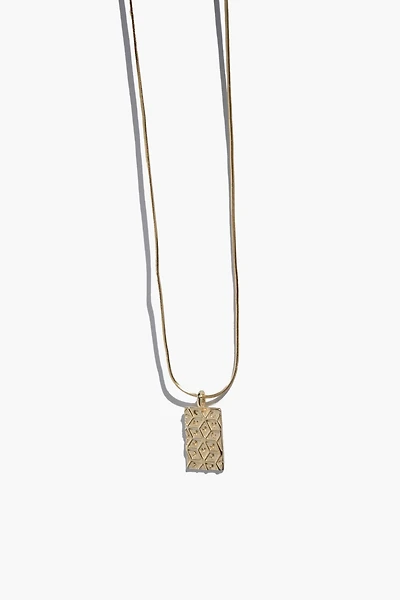 MUNS Siena Medallion Pendant Necklace