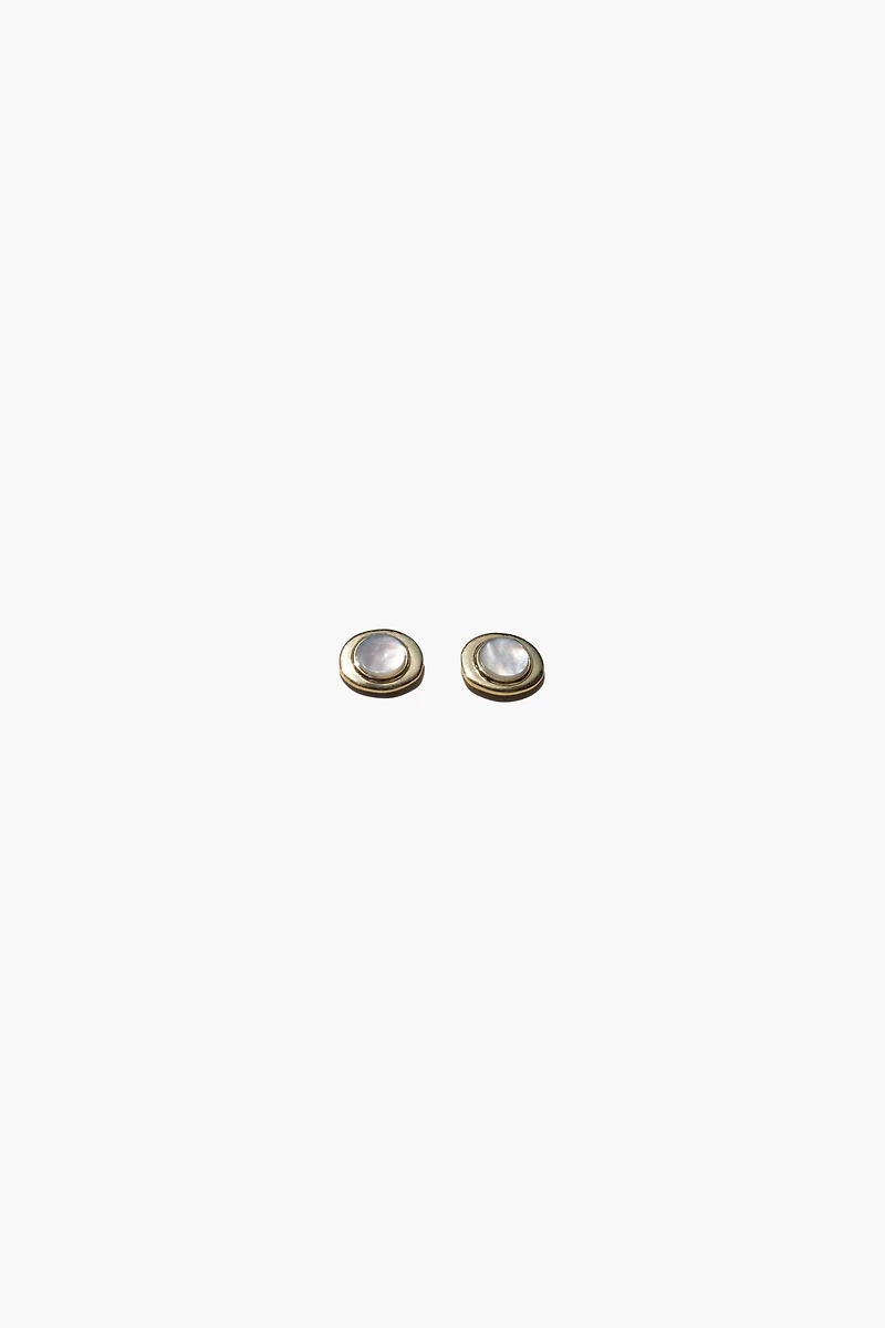 Muns Aura Mother-of-Pearl Stud Earrings