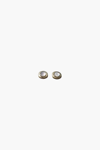 Muns Aura Mother-of-Pearl Stud Earrings