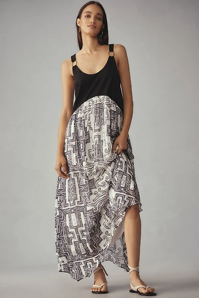 Sleeveless Scoop-Neck Maxi Dress