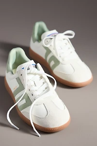Back 70 Cloud 2505 Sneakers