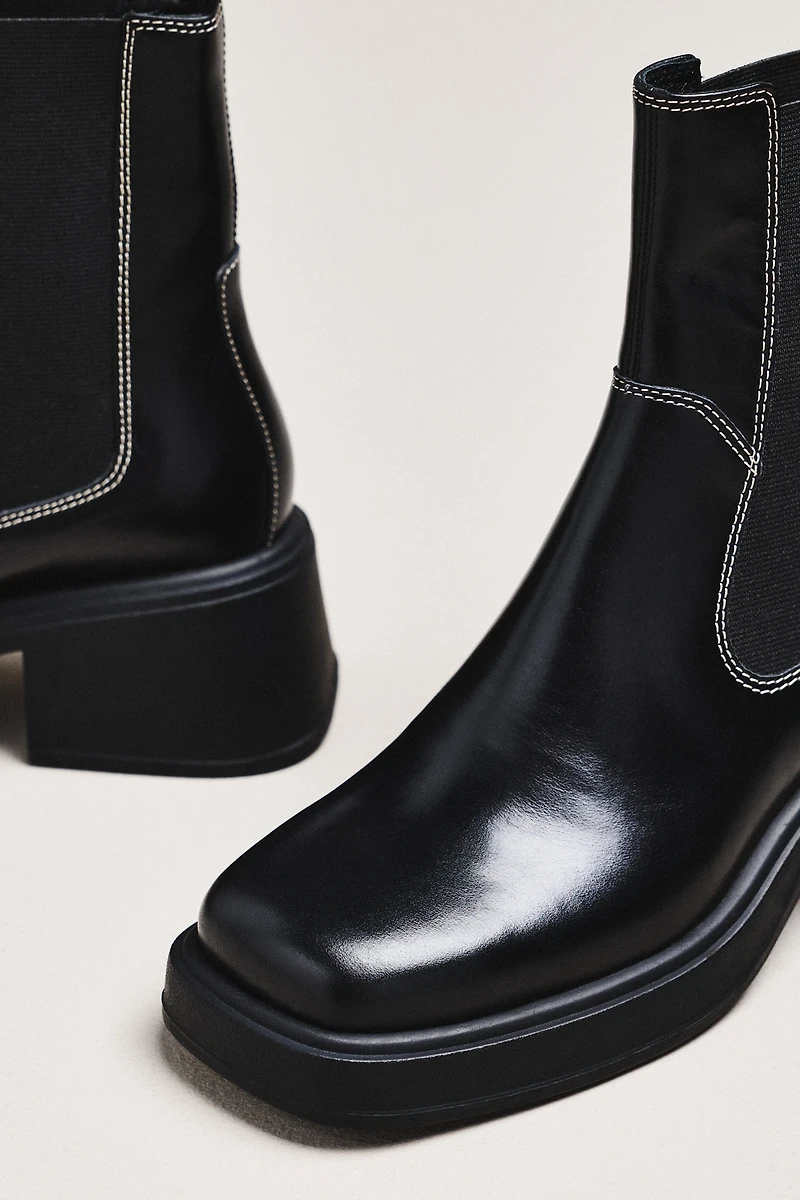 Vagabond Dorah Chelsea Boots