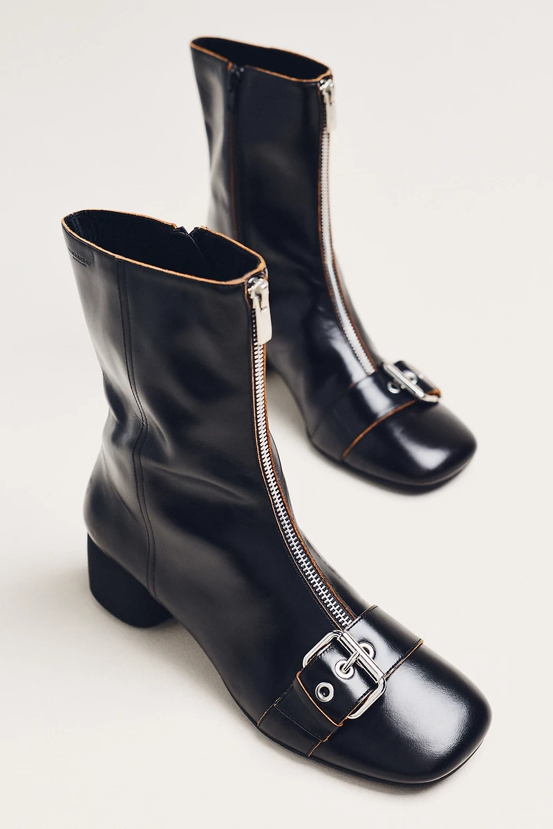 Vagabond Livia Buckle Boots