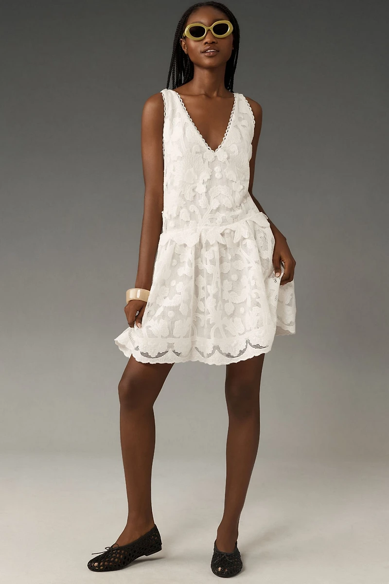 Sleeveless V-Neck Lace Swing Mini Dress