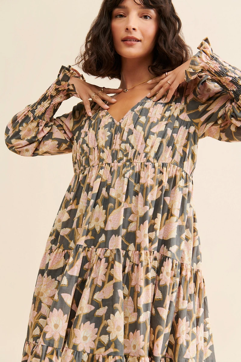 Let Me Be Waistless Floral Dress
