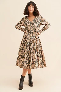 Let Me Be Waistless Floral Dress