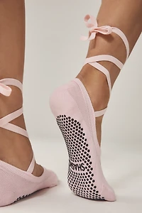 Shashi Essentials Ballet Tie-Up No-Show Socks