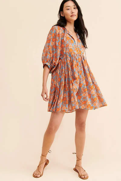 SUNDRY Floral Shift Dress