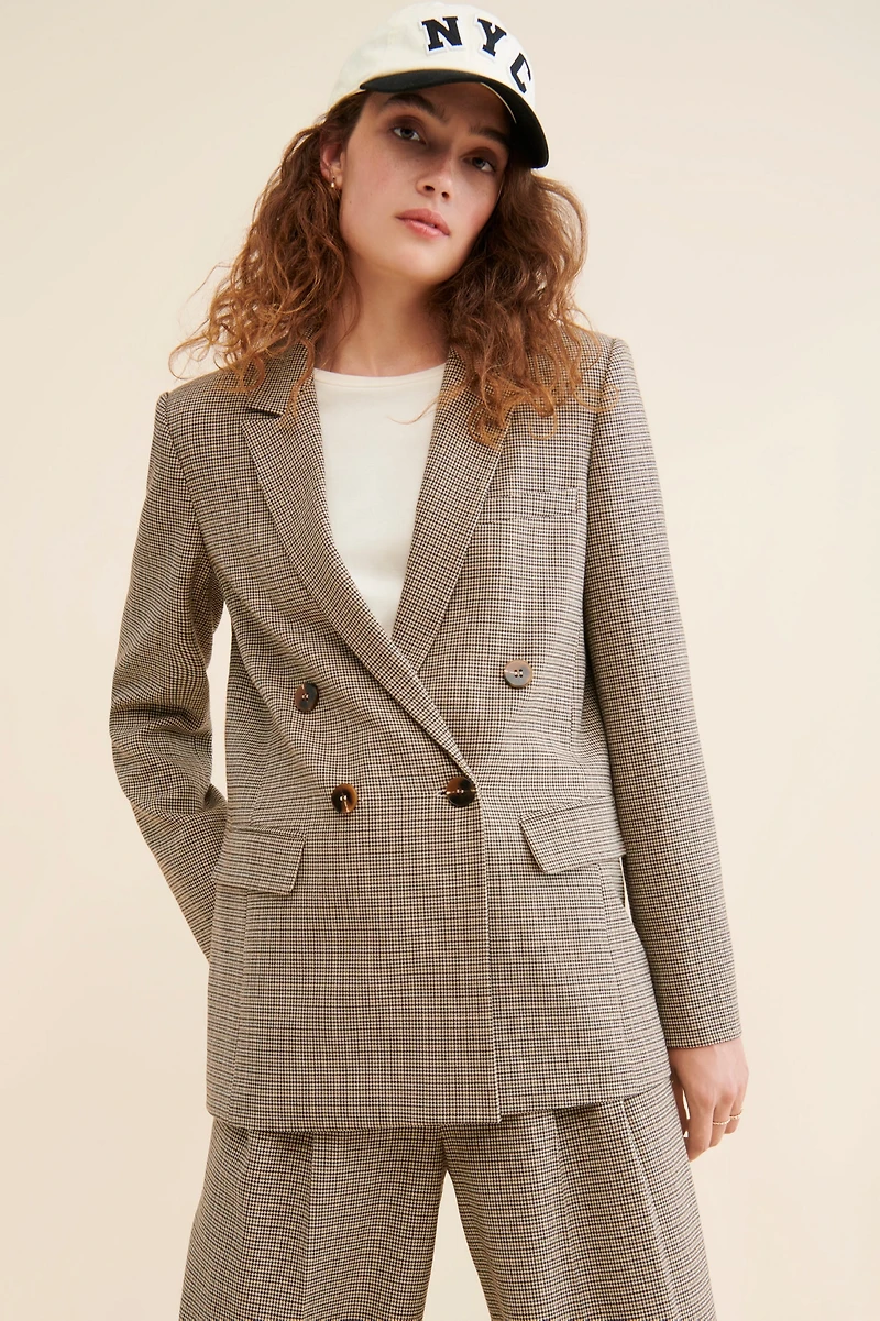 ASTR the Label Milani Houndstooth Blazer