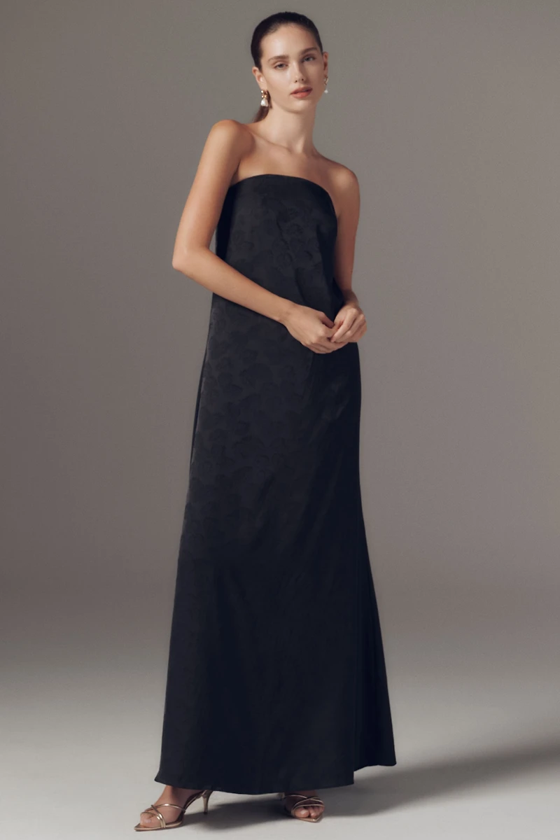 DIARRABLU Tubi Cape Maxi Dress