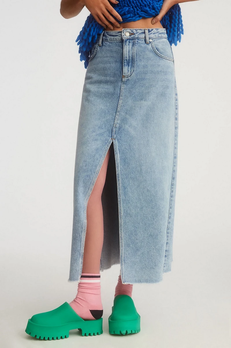 Pilcro The Madi Front-Slit Denim Skirt