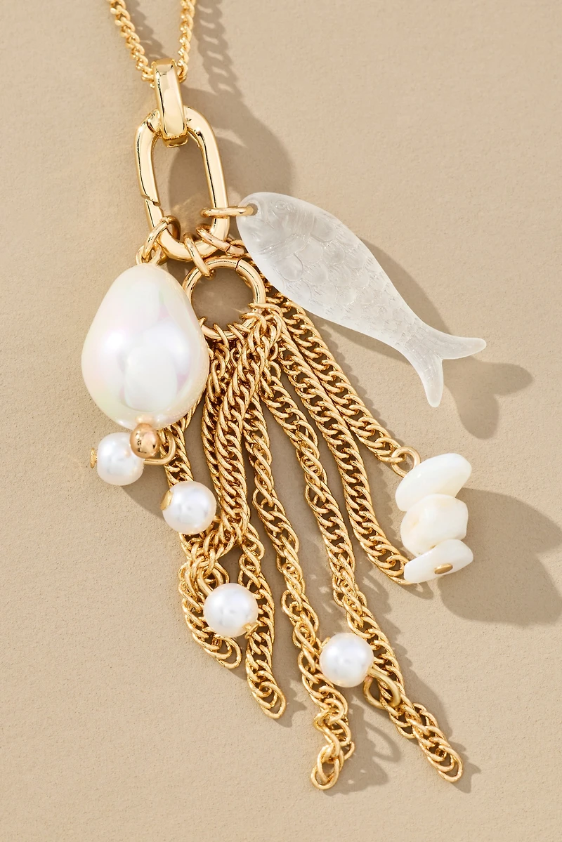 Delicate Pearl Pendant Necklace