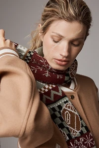 Mariel Scarf: Football Icon Edition