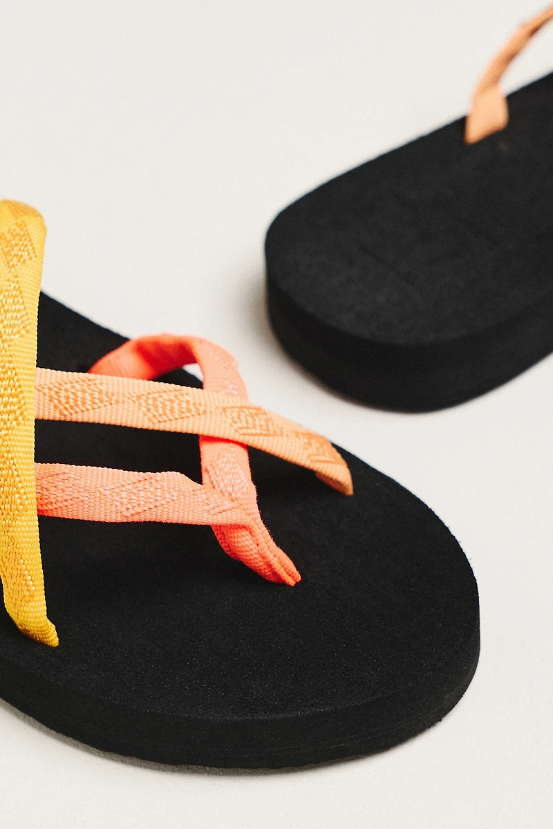 Teva Olowahu Cross-Strap Sandals