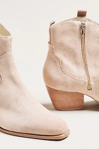Dolce Vita Shania Western Ankle Boots