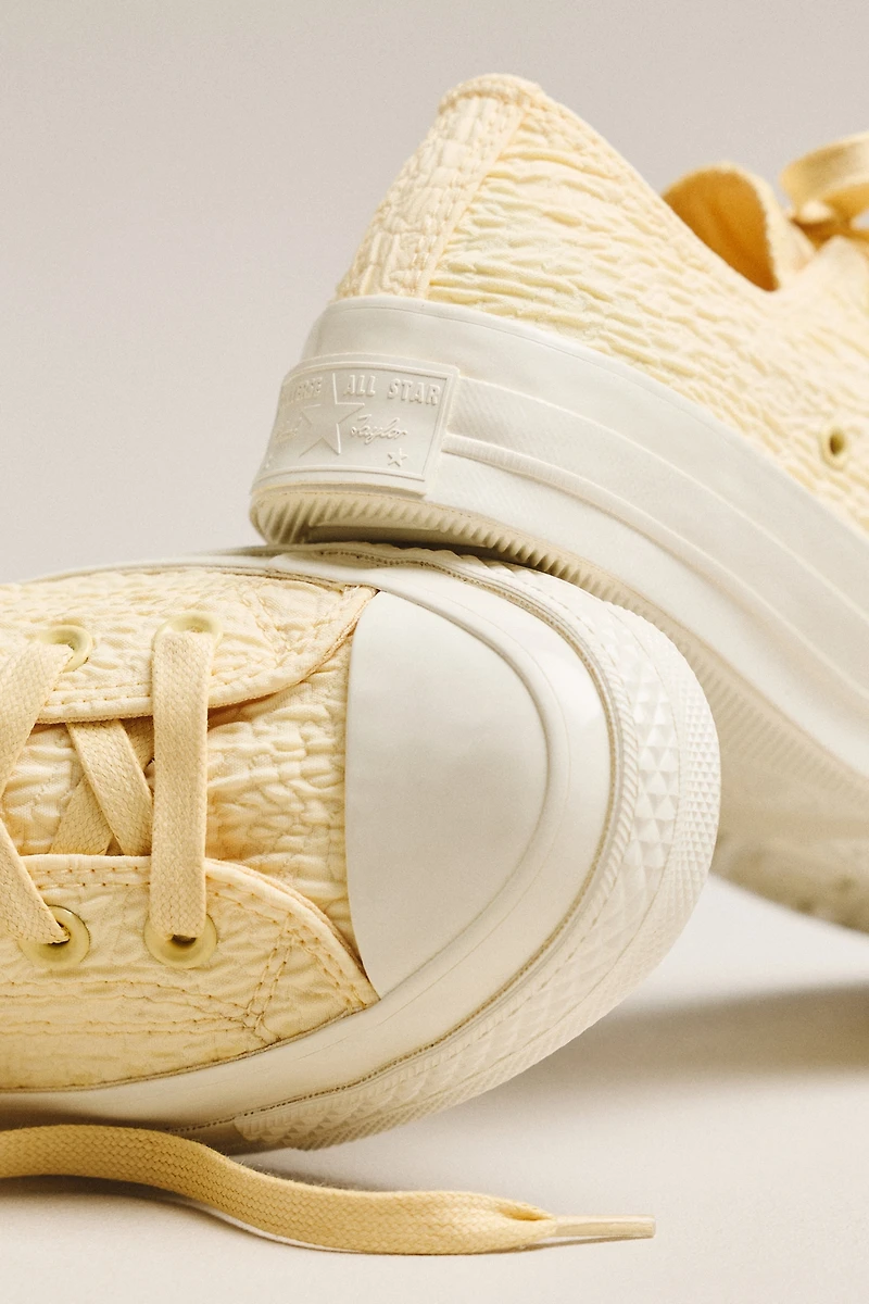 Converse Chuck 70 Tonal Texture Low-Top Sneakers