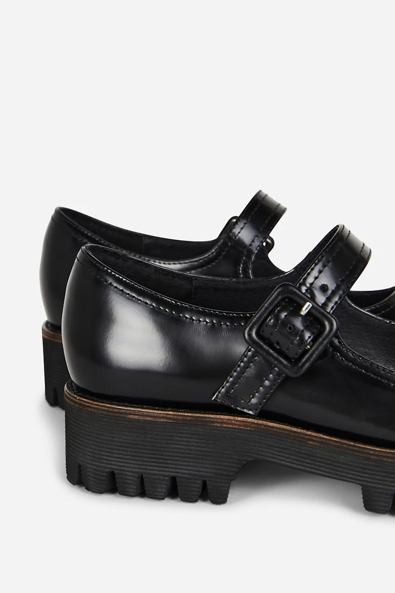 Intentionally Blank Veronica Lug Sole Mary Jane Flats