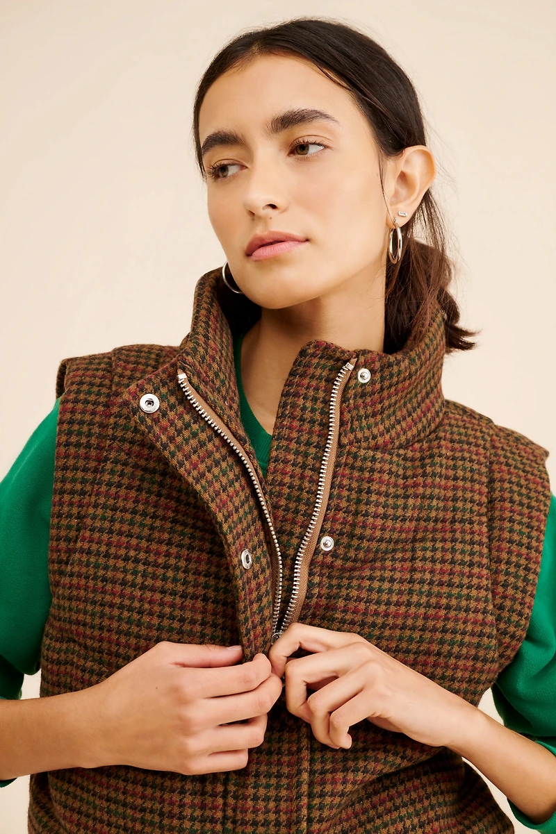 Avec Les Filles Houndstooth Front-Snap Quilted Vest