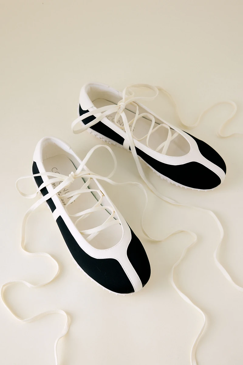Coconuts by Matisse Lace-Up Flats